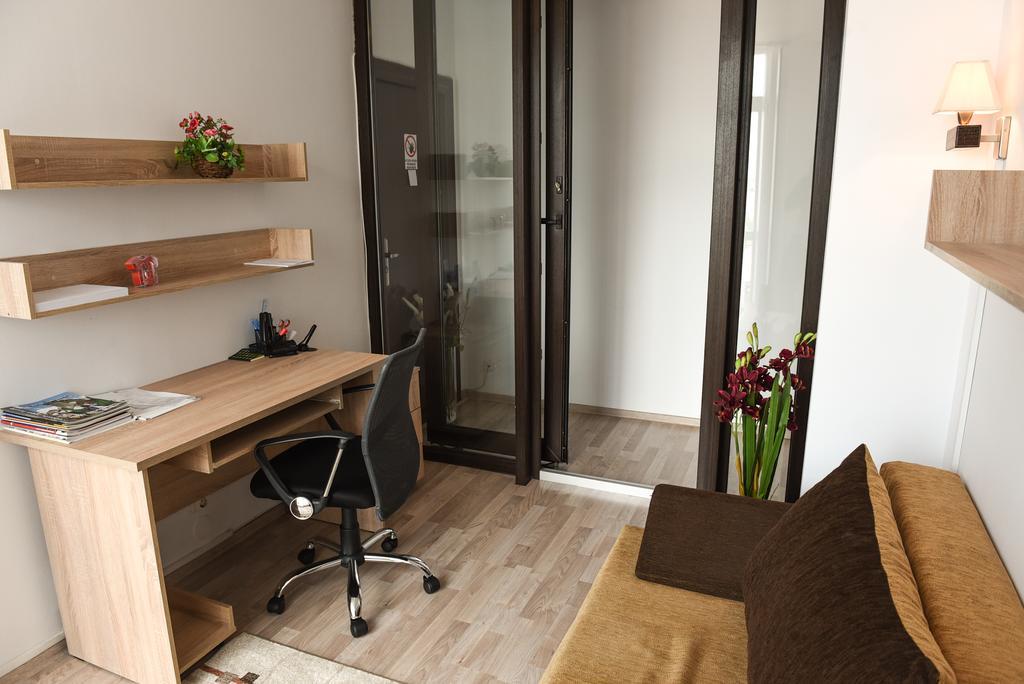 Apartament Belvedere Apartment คลูจ-นาโปกา ภายนอก รูปภาพ